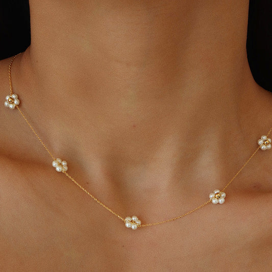 Dainty Pearl Flower Necklace