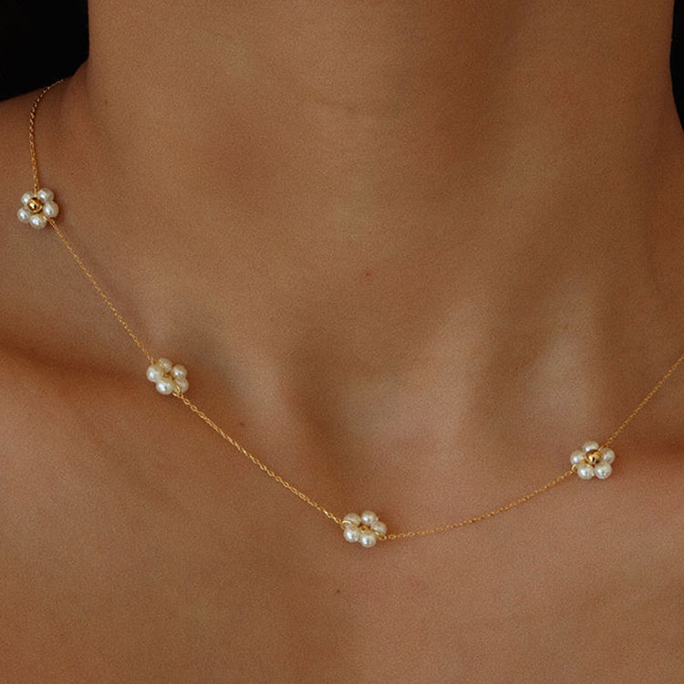 Dainty Pearl Flower Necklace