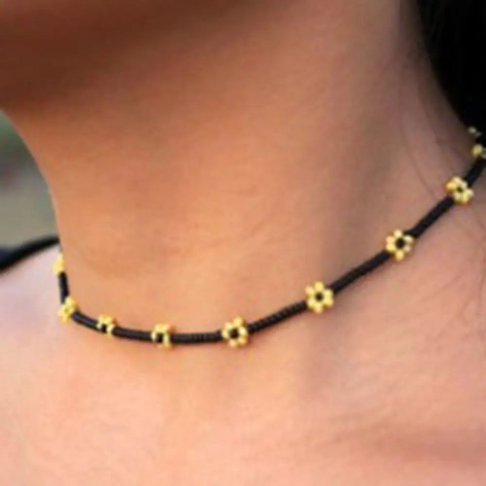 Daisy Beaded Choker