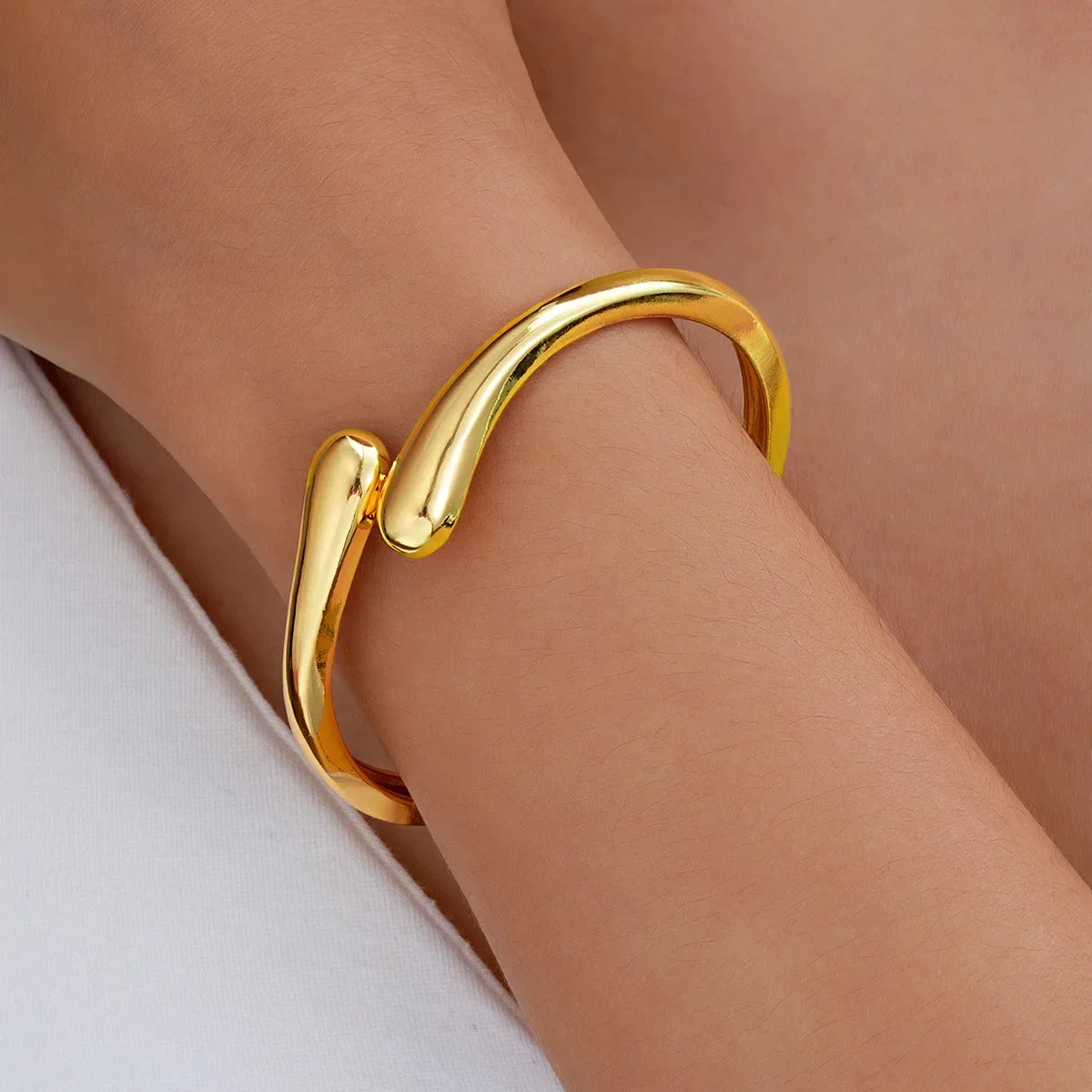 Teardrop Bangle