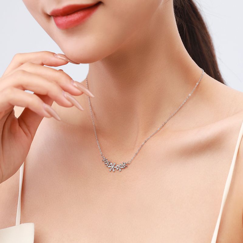 Sterling Silver Daisy Necklace - Forge & Form